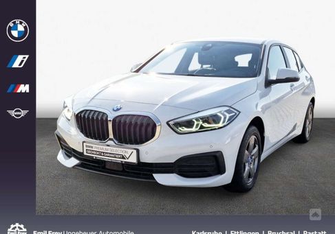 BMW 118, 2021