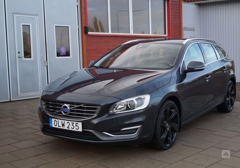 Volvo V60, 2015