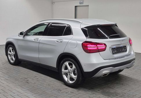Mercedes-Benz GLA 180, 2019