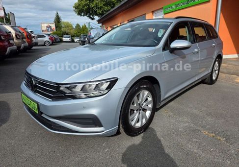 Volkswagen Passat, 2022 3