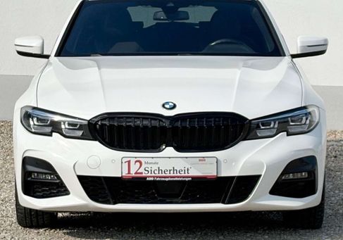 BMW 330, 2020