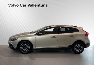 Volvo V40 Cross Country, 2018