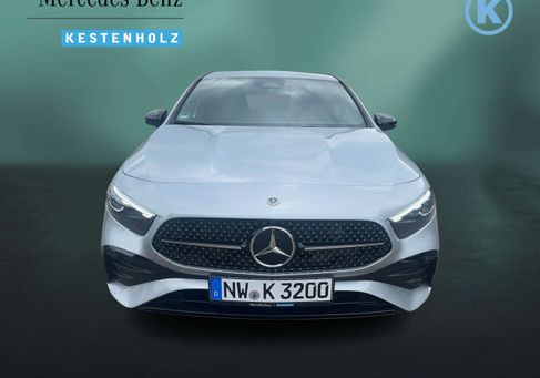 Mercedes-Benz A 200, 2024