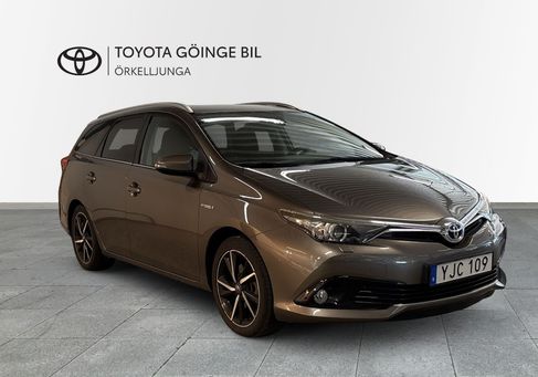 Toyota Auris Touring Sports, 2016