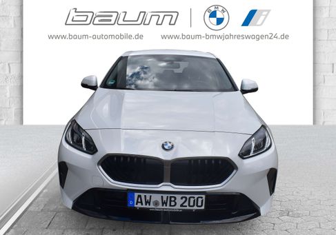 BMW 120, 2025