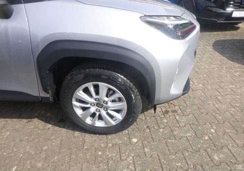 Toyota Yaris Cross, 2024 3