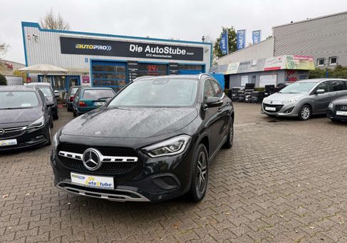 Mercedes-Benz GLA 220, 2021