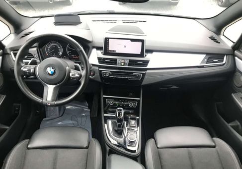 BMW 220, 2020
