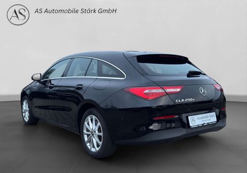 Mercedes-Benz CLA 250, 2022