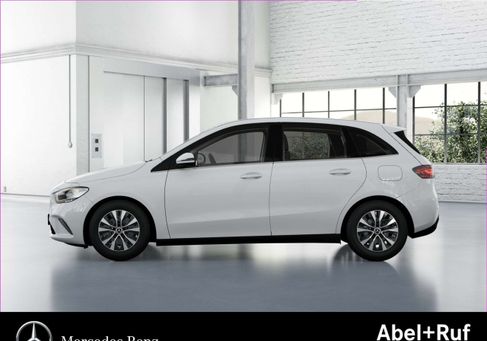 Mercedes-Benz B 180, 2023