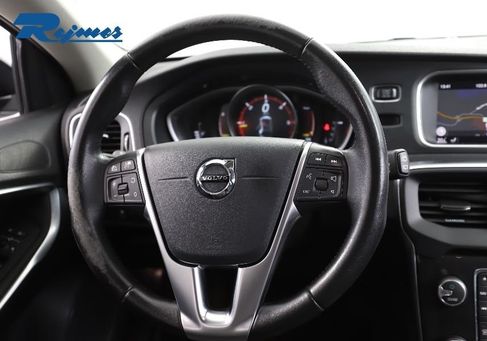 Volvo V40 Cross Country, 2019