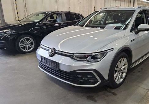 Volkswagen Golf, 2021