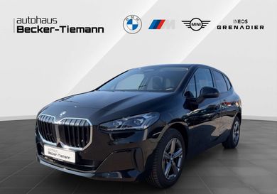 BMW 220, 2025