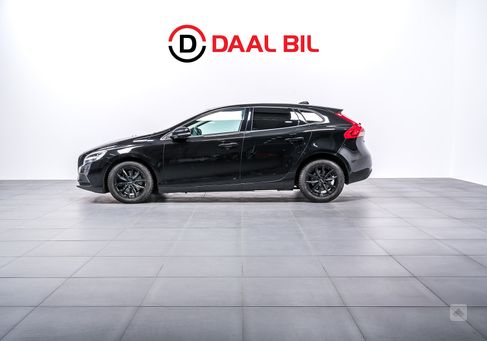 Volvo V40, 2017