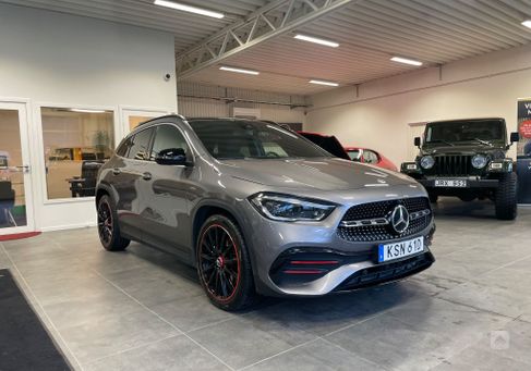 Mercedes-Benz GLA 250, 2021