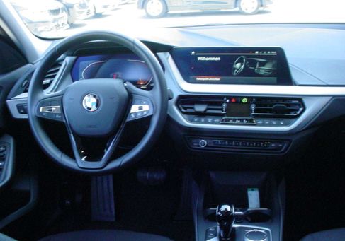 BMW 116, 2023