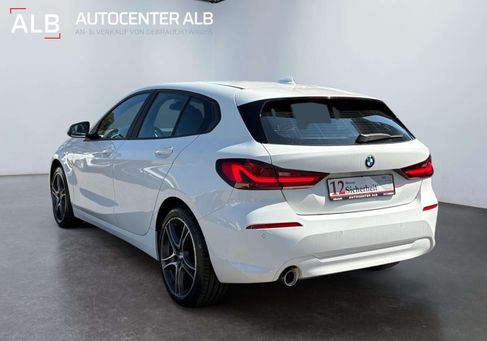 BMW 116, 2021
