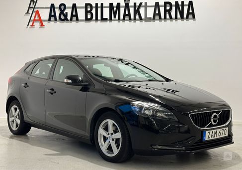 Volvo V40, 2018