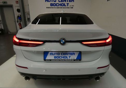 BMW 220, 2023 2