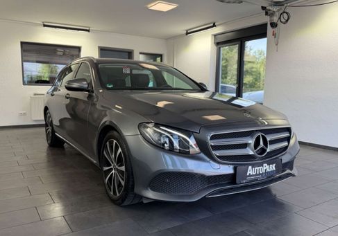 Mercedes-Benz E 220, 2018 3
