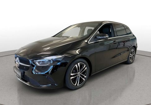 Mercedes-Benz B 180, 2025