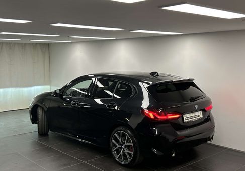 BMW 120, 2023 3