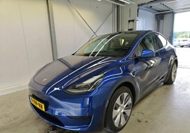 Tesla Model Y, 2023