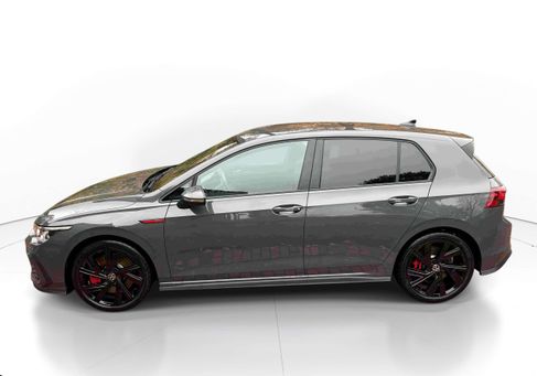 Volkswagen Golf, 2023 3