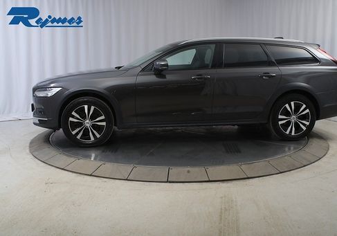 Volvo V90 Cross Country, 2024