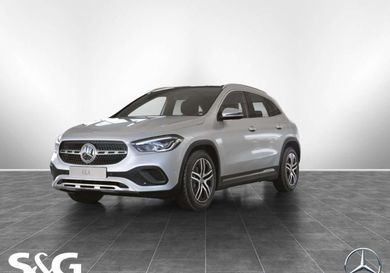 Mercedes-Benz GLA 180, 2021