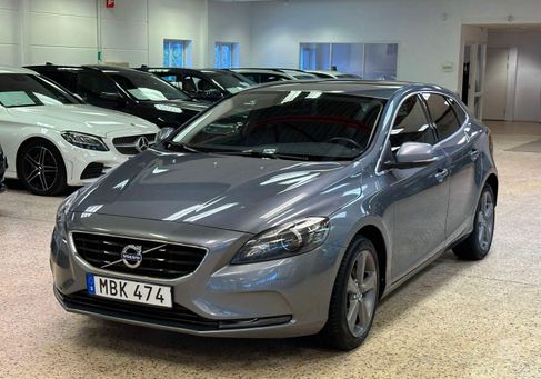 Volvo V40, 2016