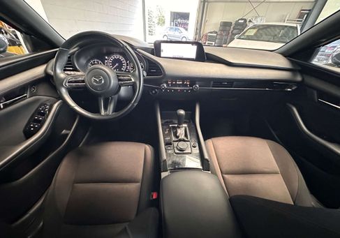 Mazda 3, 2021