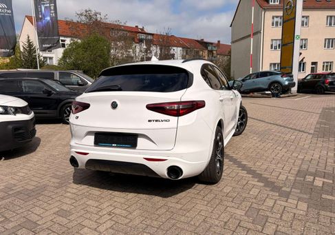 Alfa Romeo Stelvio, 2021