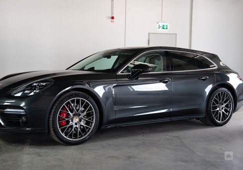 Porsche Panamera, 2018