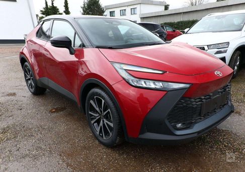 Toyota C-HR, 2024