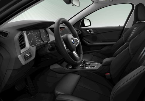 BMW 118, 2021 3