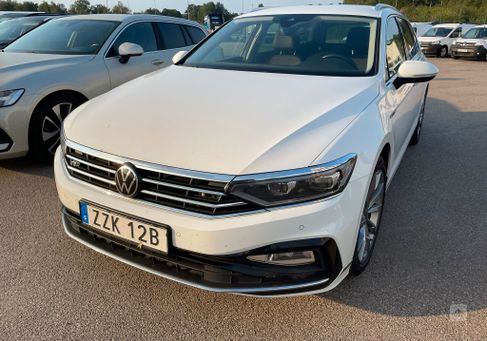 Volkswagen Passat Variant, 2021