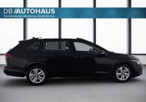 Volkswagen Golf, 2024 3