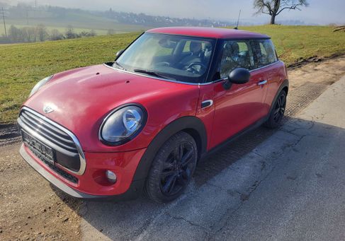 MINI ONE, 2019