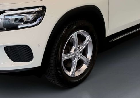 Mercedes-Benz GLB 200, 2021