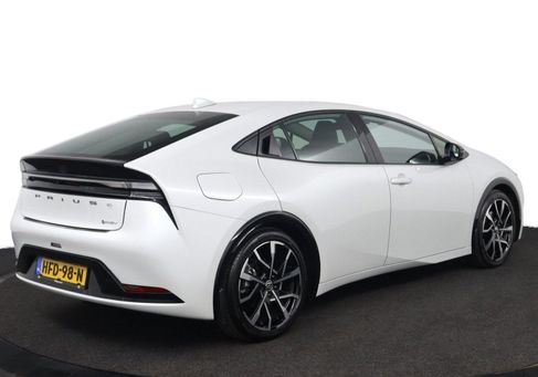 Toyota Prius, 2025