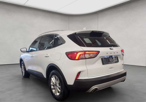 Ford Kuga, 2022