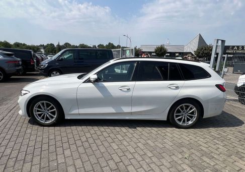 BMW 318, 2023