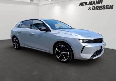 Opel Astra, 2022