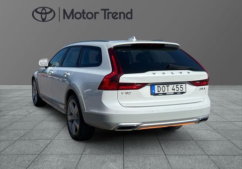 Volvo V90 Cross Country, 2018