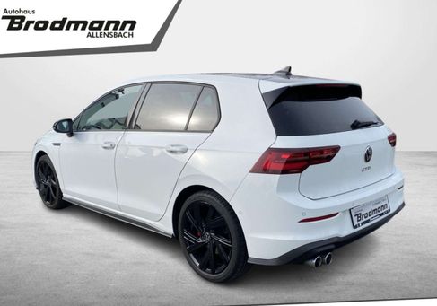 Volkswagen Golf, 2022