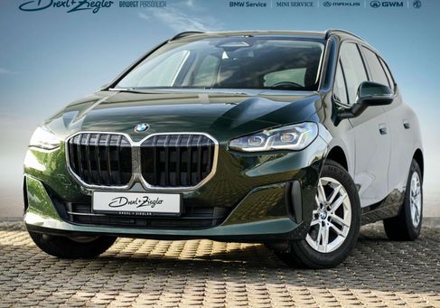 BMW 220, 2025