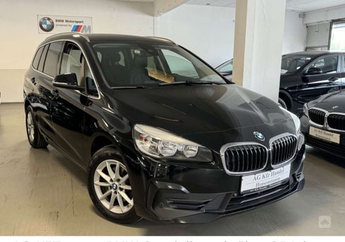 BMW 216, 2019