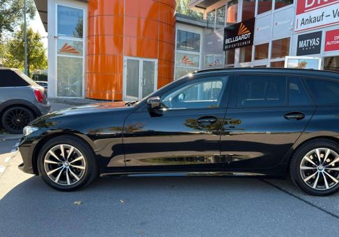 BMW 318, 2022 2