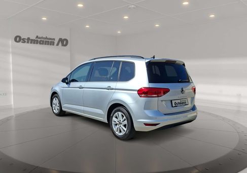 Volkswagen Touran, 2023 3